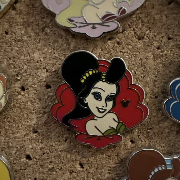 HTF LE Disney Ariels Sisters Daughters of King Triton Hidden Mickey Pin Set 2015 - Picture 6 of 6